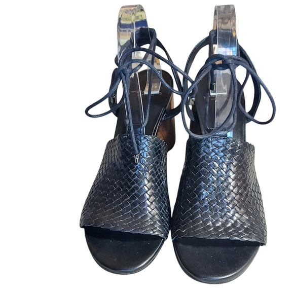 Vagabond Carol Black Leather Woven Strappy Block Heel Sandals - Picture 1 of 16